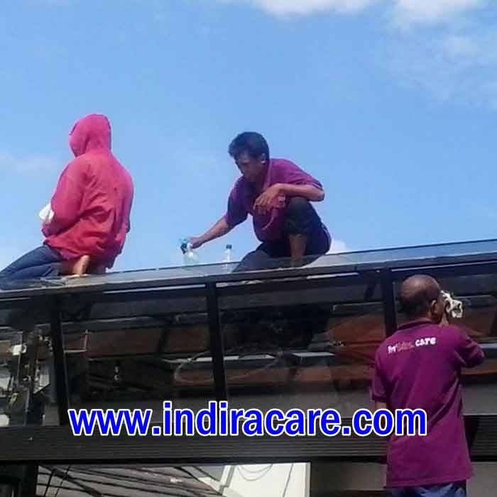 Jasa cuci kursi makan di Bali